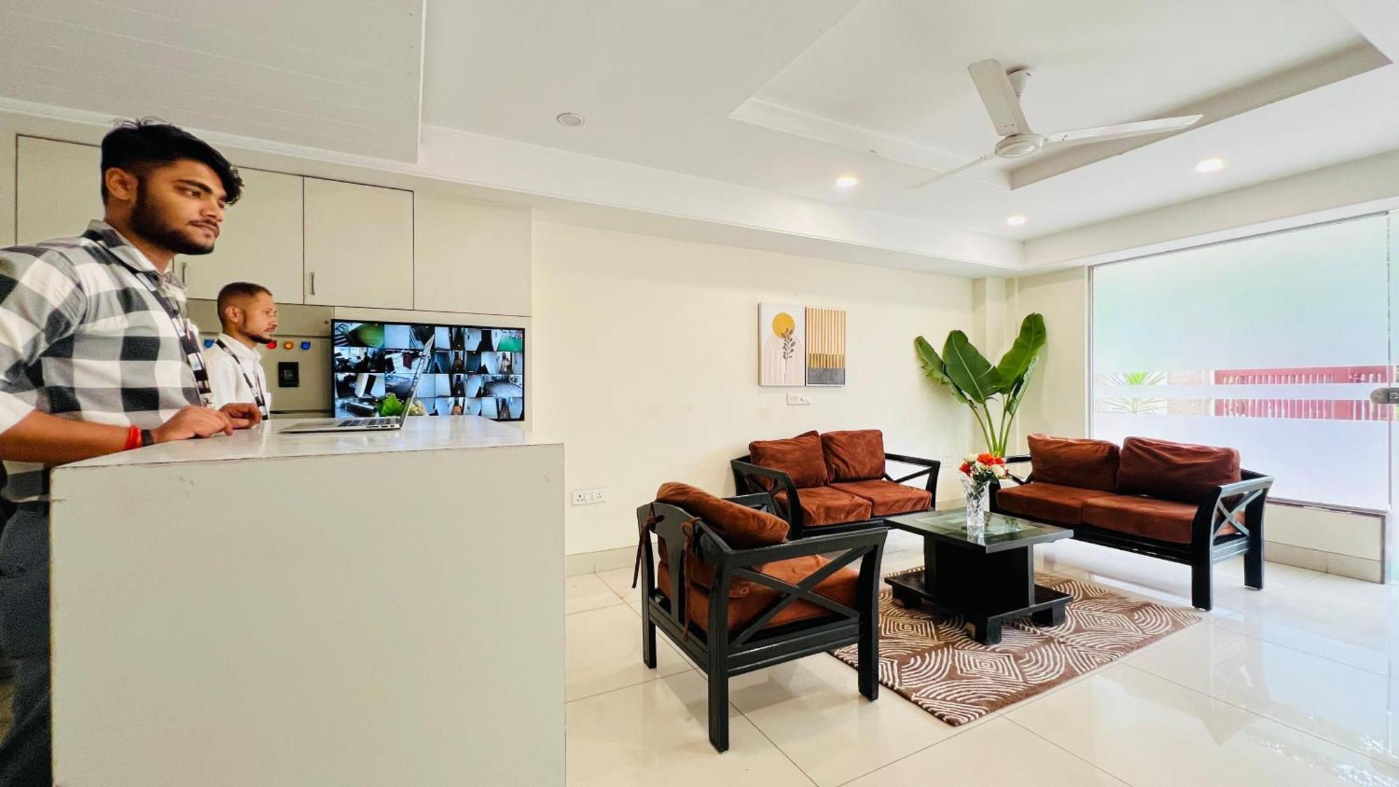 Bluo Studio5 Golf Course Road - Gym, Terrace Garden คูร์เคาน์ ภายนอก รูปภาพ