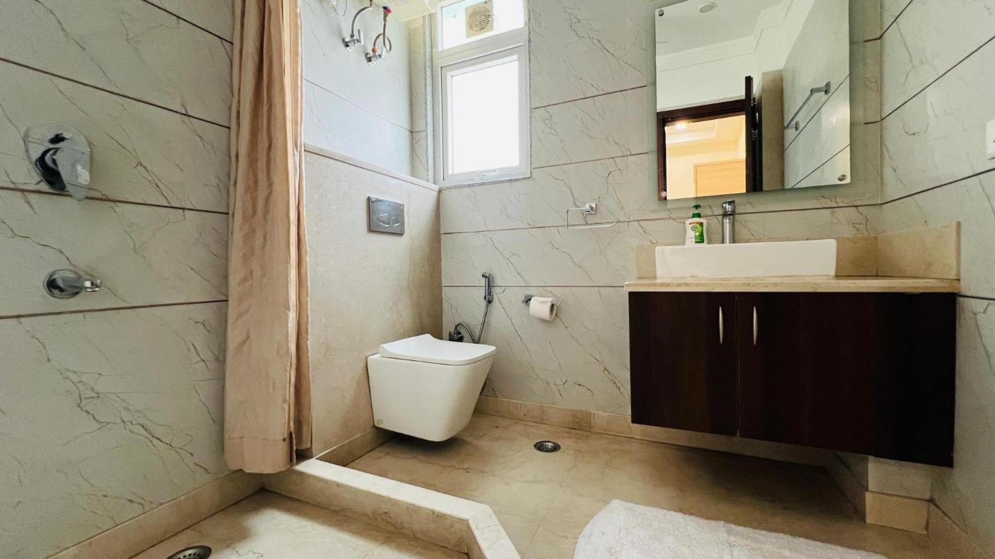 Bluo Studio5 Golf Course Road - Gym, Terrace Garden คูร์เคาน์ ภายนอก รูปภาพ